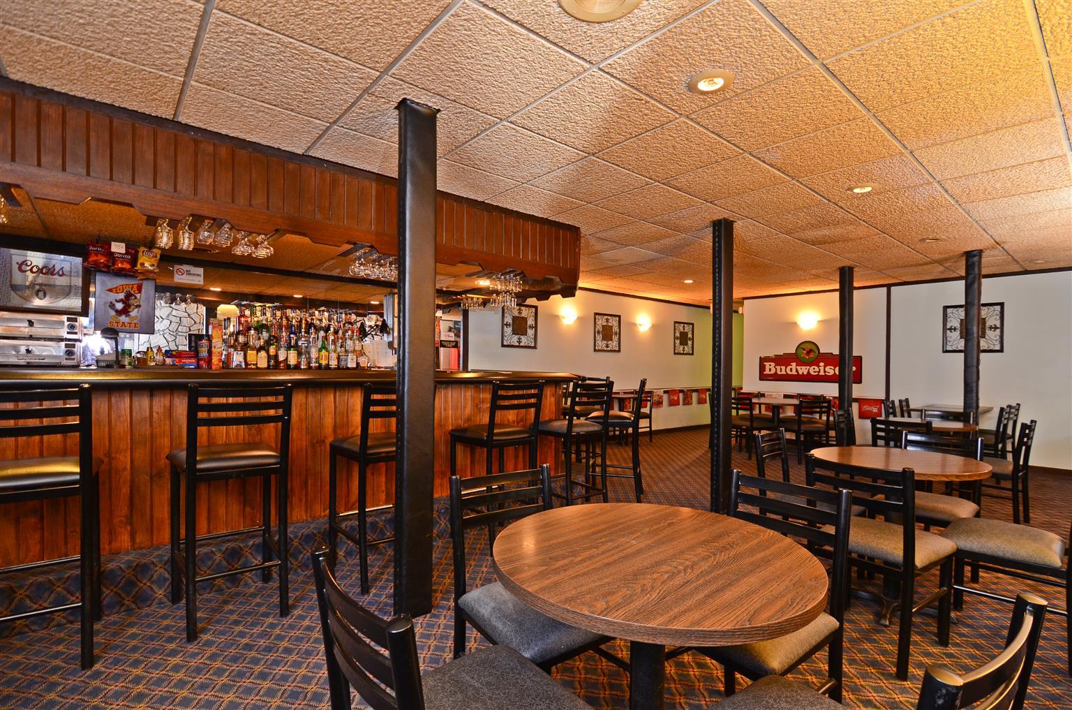 Hotel Super 8 By Wyndham Williams Restaurace fotografie